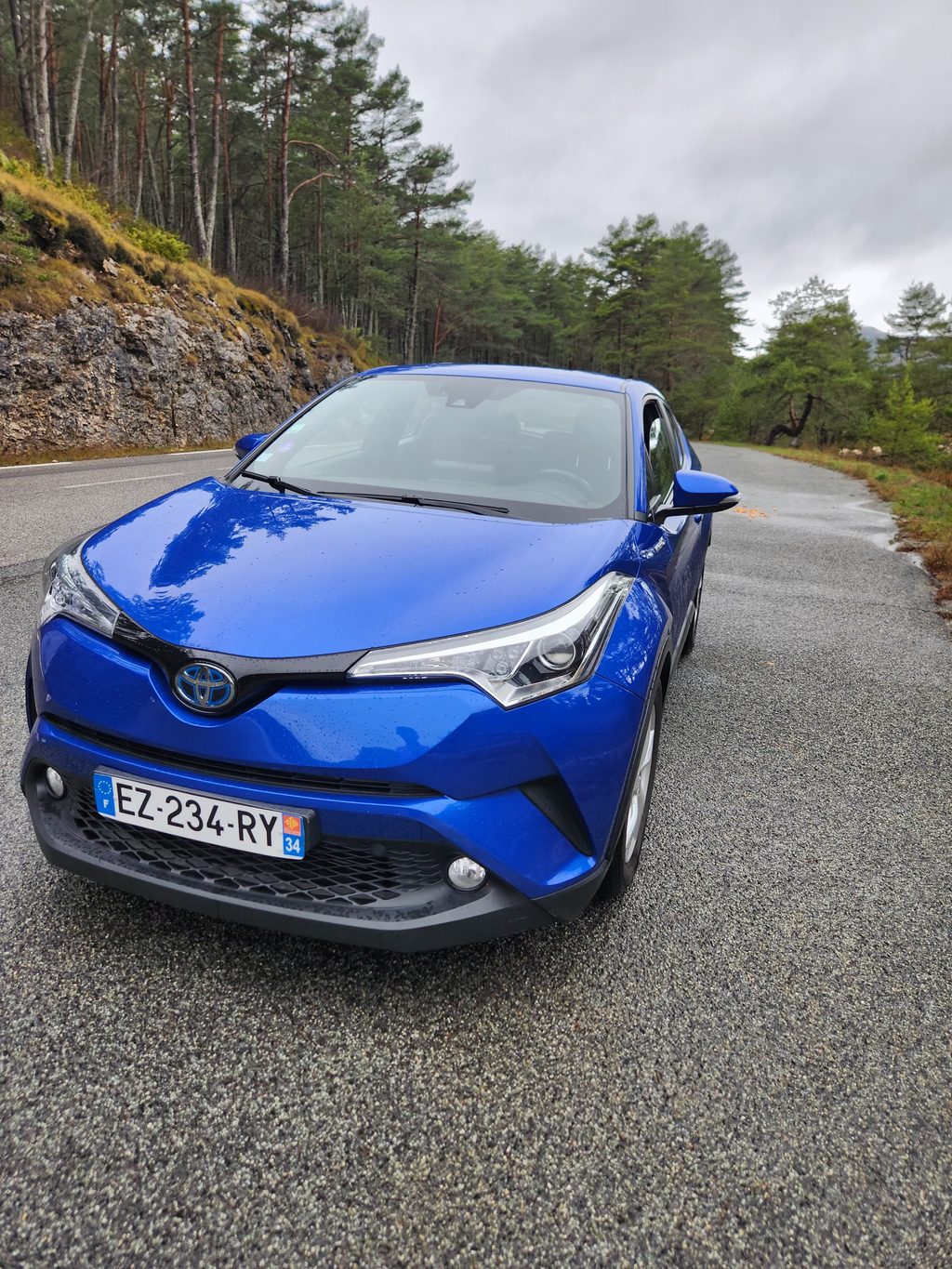 Toyota C-HR Hybride - VlaDriver VTC